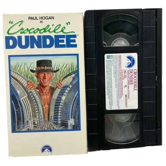 Crocodile Dundee VHS Tape 1991 Paul Hogan Linda Kozlowski Comedy Action Movie - Picture 1 of 6